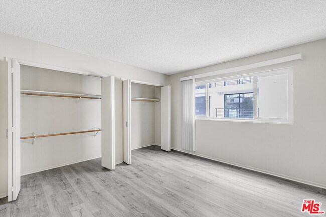 Building Photo - 1811 Parnell Ave