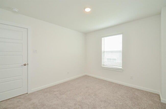Building Photo - 1607 Blue Cypress Dr