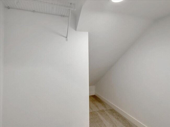 Building Photo - 1452 N Harbor Blvd