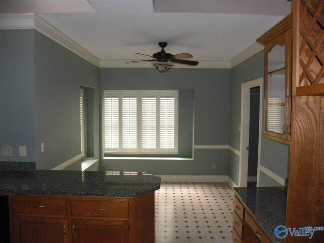 Building Photo - 101 Emerald Ln