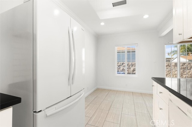 Building Photo - 3367 W 152nd St