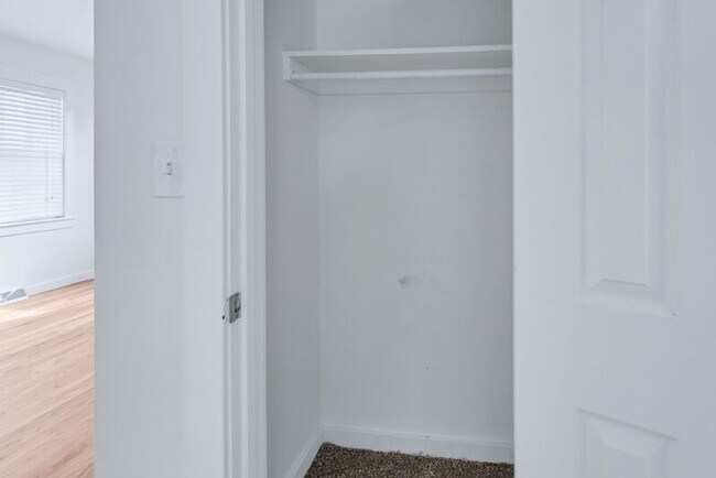 Building Photo - 665 Osceola St