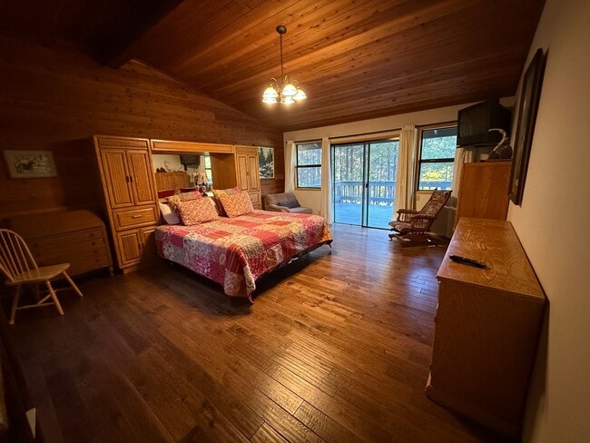 Building Photo - Furnished Riverfront Cabin on the Spring River – 4 Bedrooms, 3 Bathrooms 2,300 sq. ft. | Fully Fu...