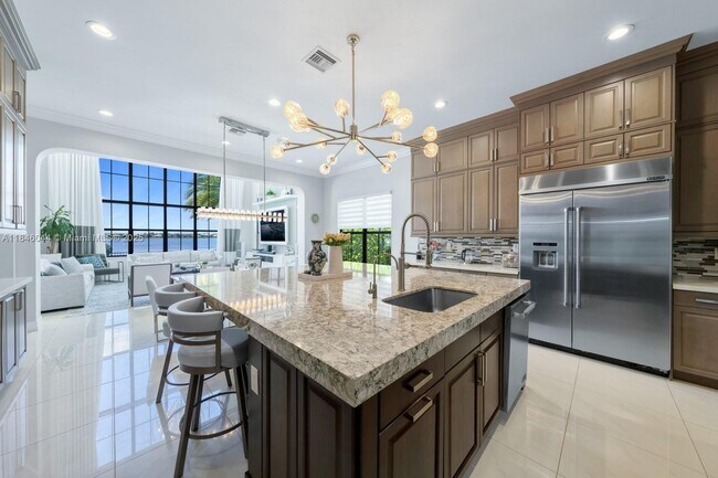 Building Photo - 8545 Watercrest Cir E