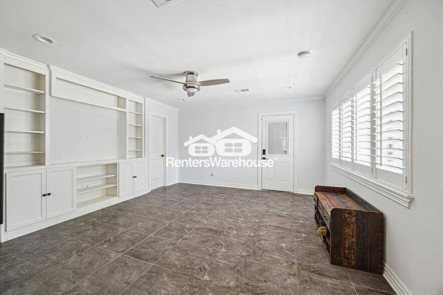 Building Photo - 5223 Braesvalley Dr