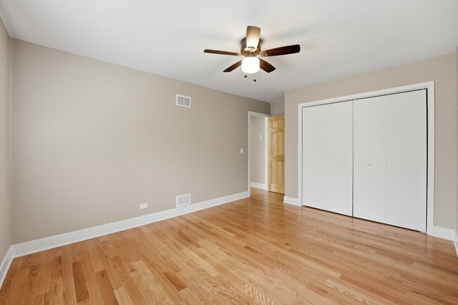 Building Photo - 4452 Burgundy Pl