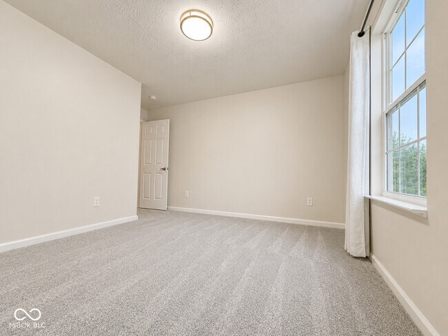 Building Photo - 5872 Wintersweet Ln