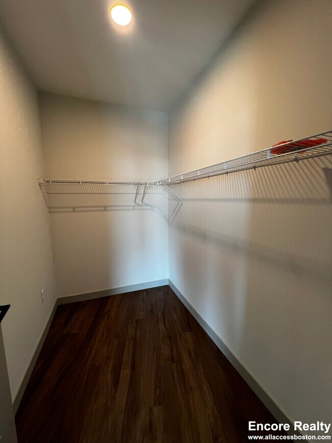 Building Photo - 80 Rugg Rd