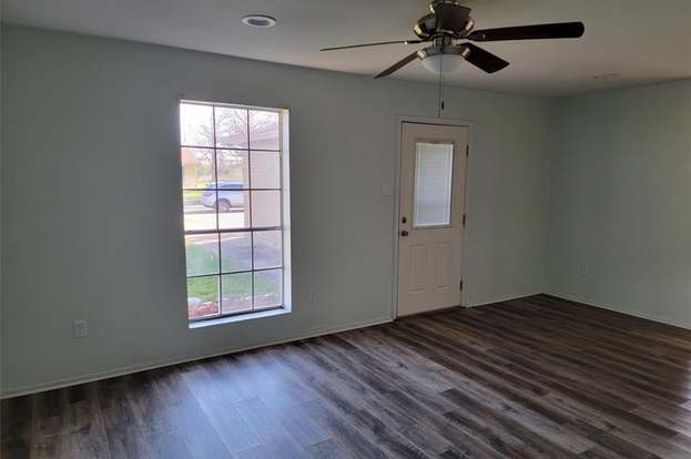 Building Photo - 257 Austin St