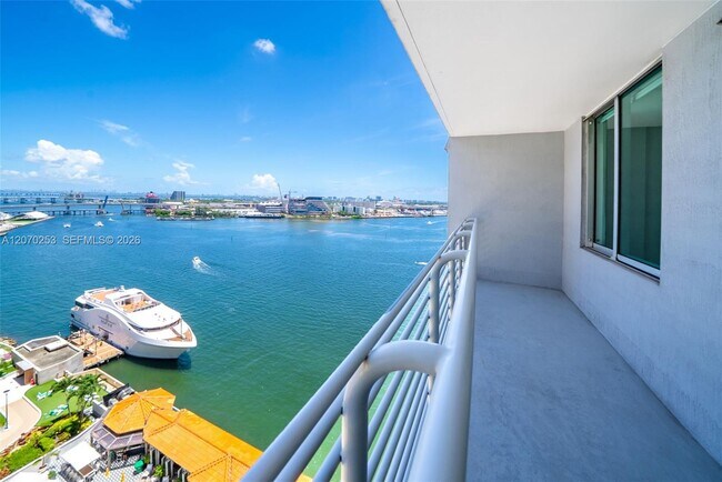 Building Photo - 335 S Biscayne Blvd