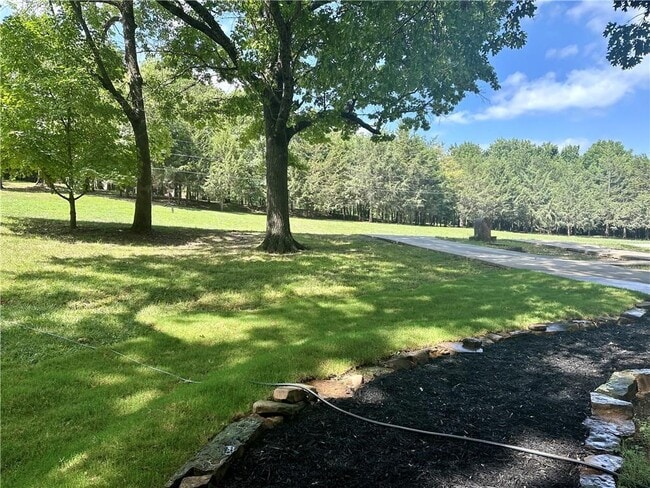 Building Photo - 10984 Tony Mountain Rd