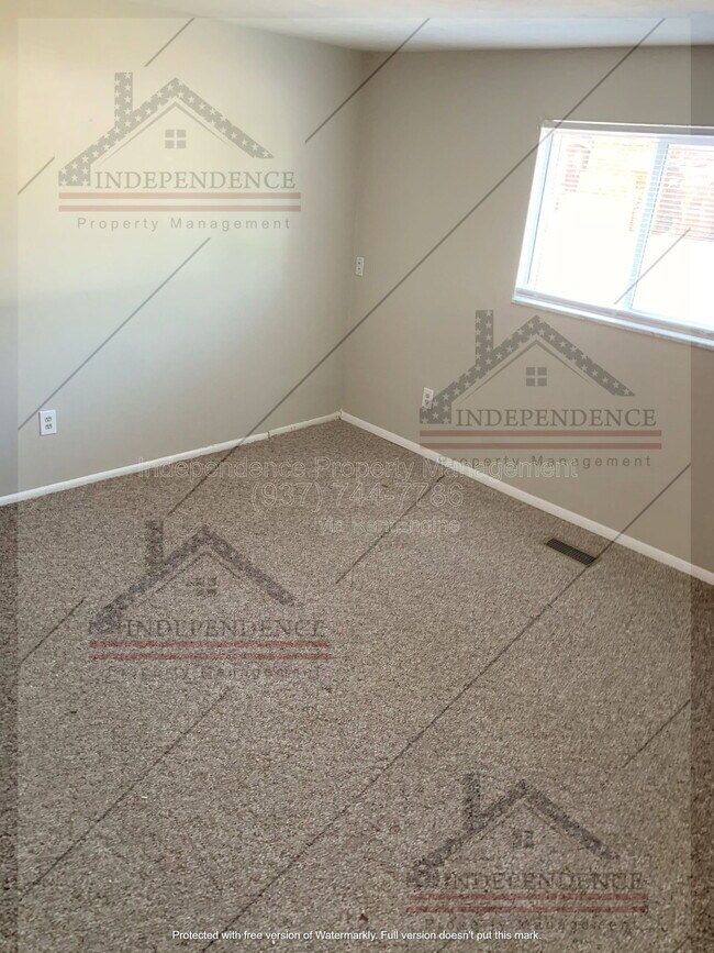 Building Photo - 470 Burman Ave