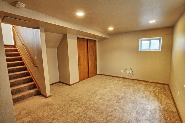 Building Photo - 4 bed 3 bath home in Clarke Farms Parker