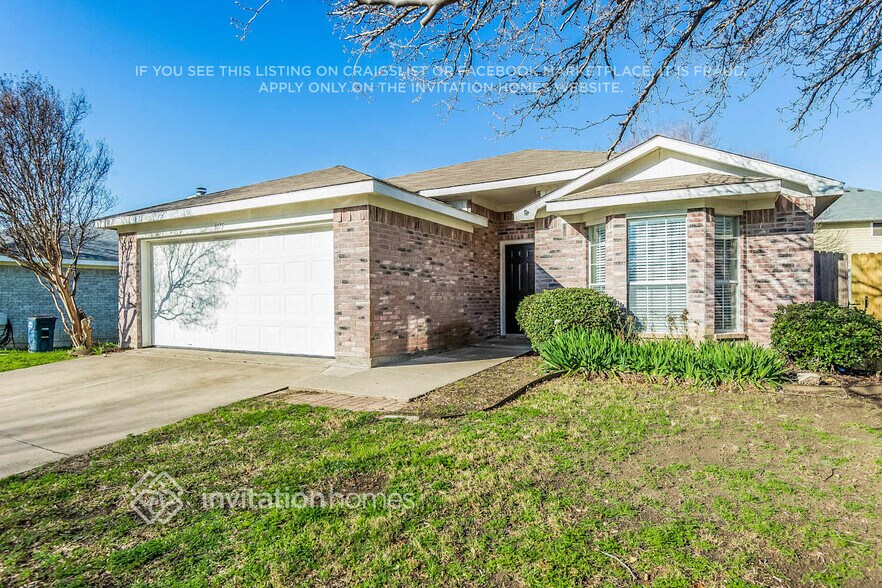 Building Photo - 8175 Spruce Valley Dr