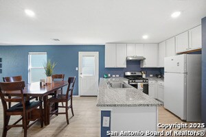 Building Photo - 14734 Saw Ml