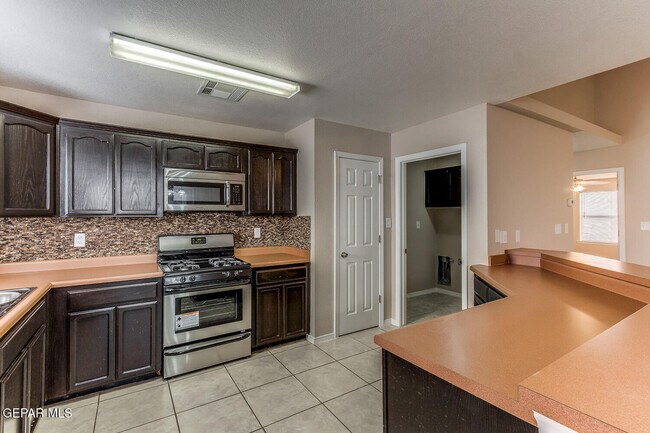 Building Photo - 3132 Tierra Bowles Dr