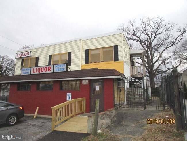 Building Photo - 4259 Southern Ave SE