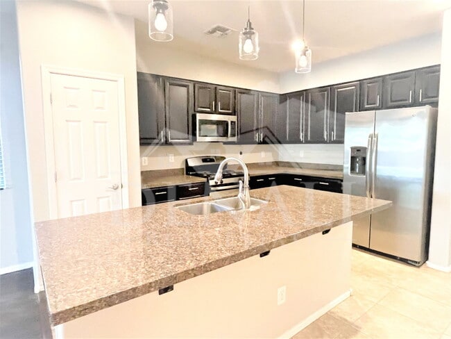 Building Photo - 4447 South Antonio Circle
