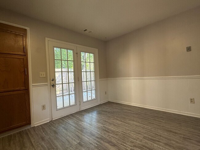 Building Photo - 8317 Summerglen Cir