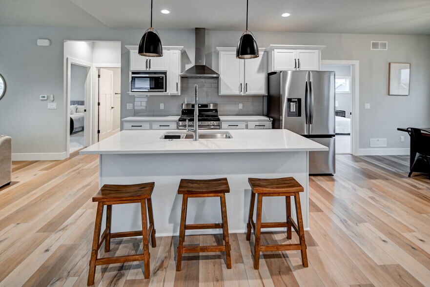 Building Photo - 4795 Lacy Rd