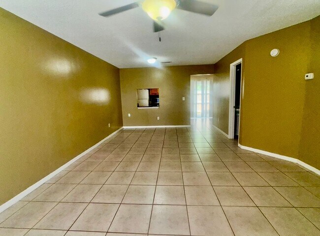 Building Photo - 1605 Shady Ridge Ct