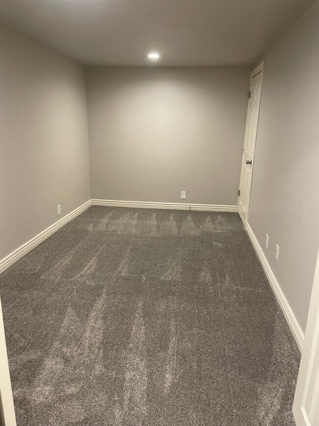 Office/nursery - 1868 W 4655 S