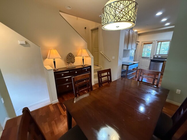 Building Photo - Experience Comfortable Living at The Camde...
