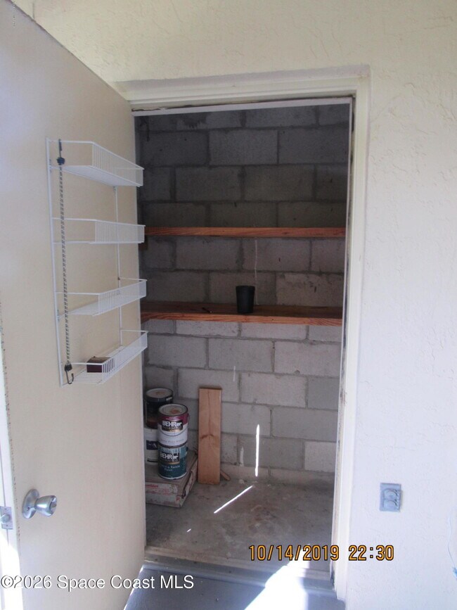 Building Photo - 500 Catalina Rd