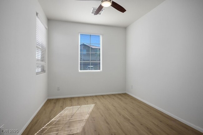 Building Photo - 9660 Pictou Ct