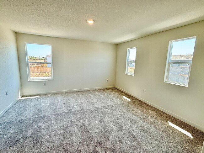 Building Photo - 1104 Ashera St