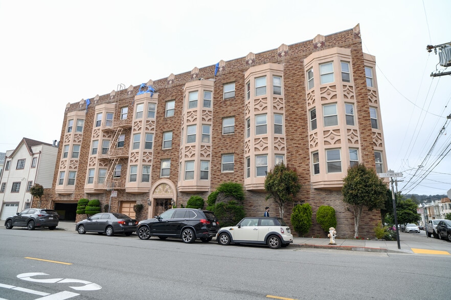 Building Front facade - 1600 Clement St