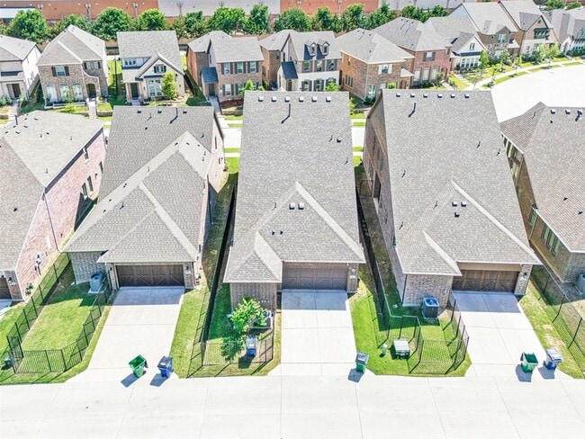 Building Photo - 8216 Bethpage Dr