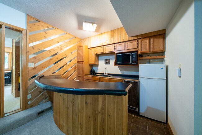 Building Photo - 3521 Widgeon Way