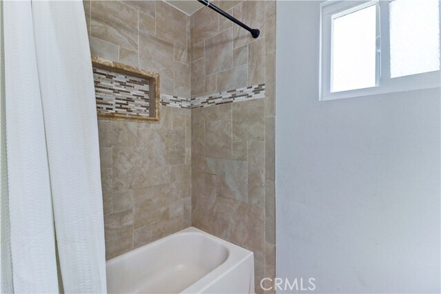 Building Photo - 1650 Iowa St