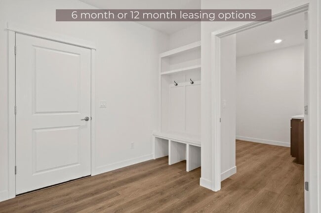 Building Photo - 6321 Murano Way