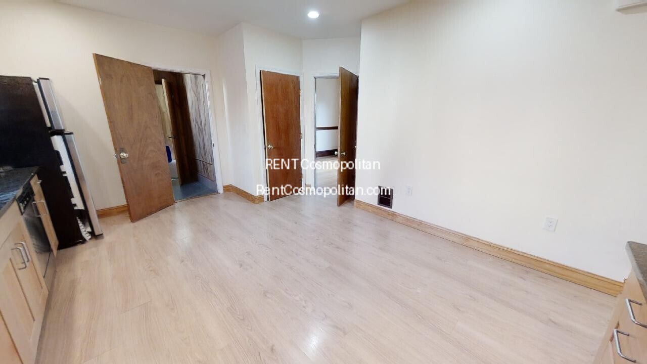 Building Photo - 97 Hawthorne St