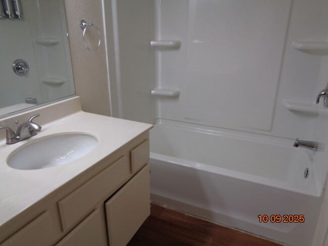 Building Photo - Nice One Story Offering 1524 sq. ft. Built...