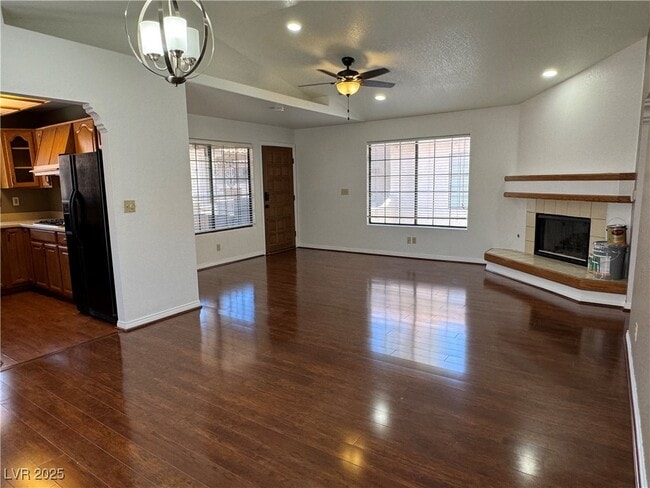 Building Photo - 1411 Santa Margarita St