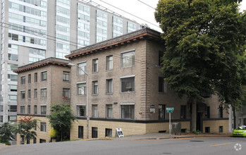 Building Photo - The Westminster Apartments