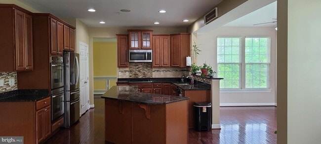 Building Photo - 4506 Nightingale Ct