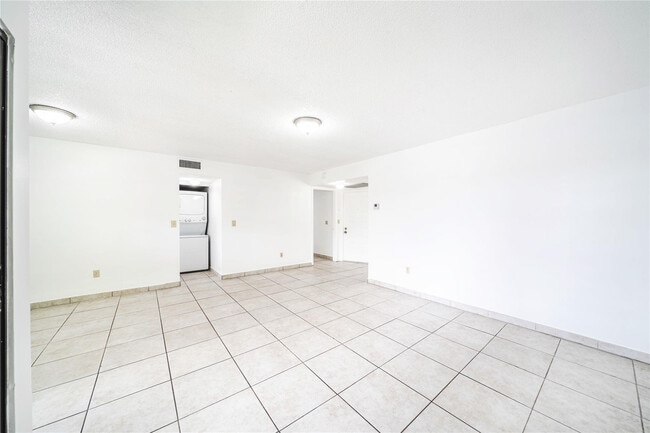 Building Photo - 1000 Constitution Dr