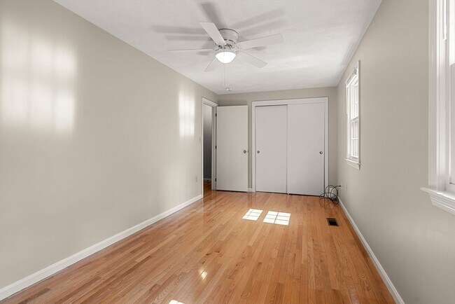 Building Photo - 290 Apache Way