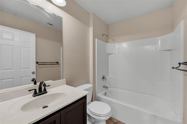 Building Photo - 6028 Fantail Dr