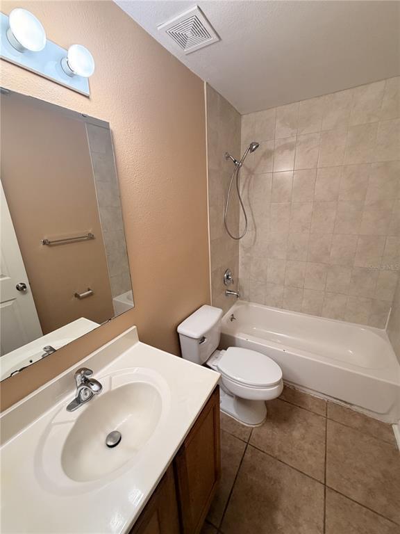 Building Photo - 4 Princess Geraldine Pl