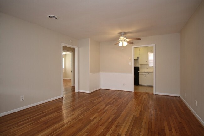 Primary Photo - 8807 Timberside Dr