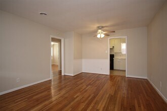Building Photo - 8807 Timberside Dr