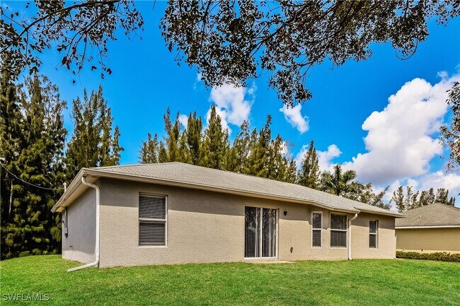 Building Photo - 1209 NW 26th Pl