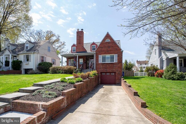 Building Photo - 311 Timberwood Ave