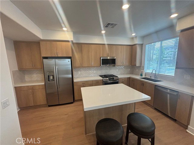 Building Photo - 1720 Park St