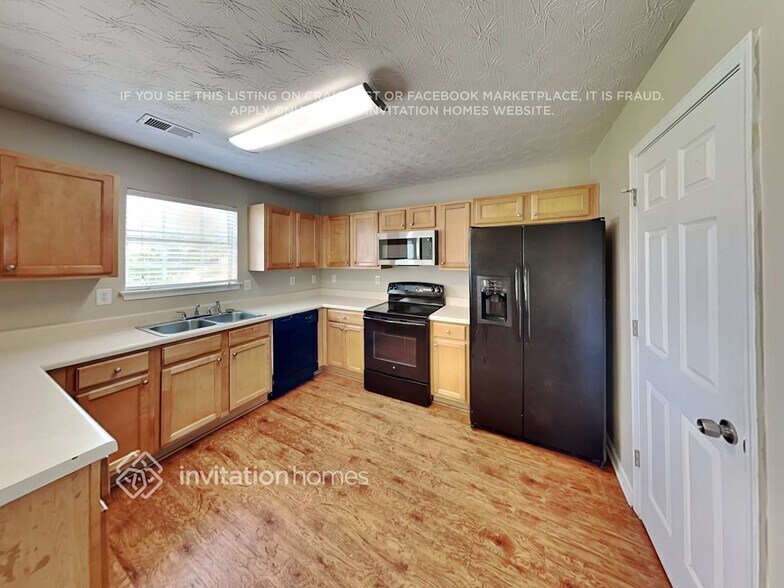 Building Photo - 2207 Corkscrew Way
